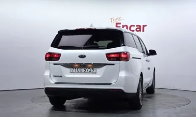 Kia Canival 2020, 111299 км, за 7198.58 USD