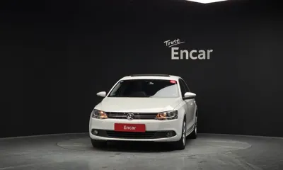 Volkswagen Jetta 2013, 95684 км, за 2921.1 USD