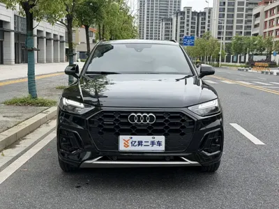 Audi Q5L 2024, 14000 км, за 30605.65 USD