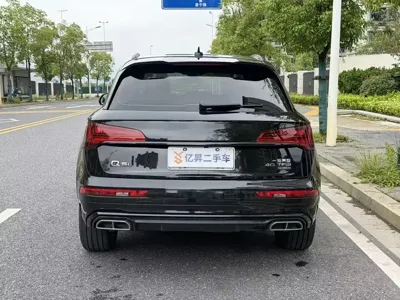 Audi Q5L 2024, 14000 км, за 30605.65 USD
