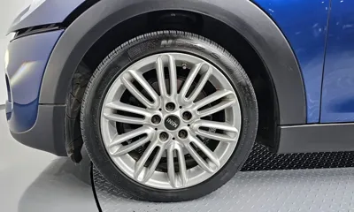 MINI Cooper 2015, 129069 км, за 5911.72 USD