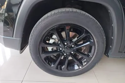 Jeep Grand Commander 2020, 30200 км, за 18341 USD - фото 10