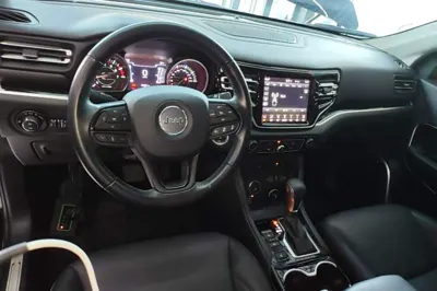 Jeep Grand Commander 2020, 30200 км, за 18341 USD - фото 20