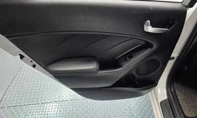 Kia K3 2015, 97277 км, за 4266.77 USD - фото 25