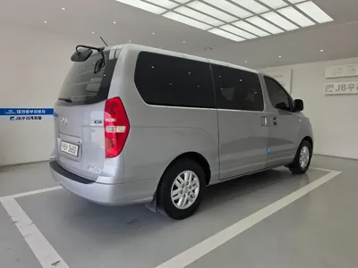 Hyundai Starex 2019, 190223 км, за 6498.62 USD - фото 18
