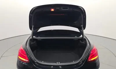 Mercedes-Benz C-Class 2017, 103271 км, за 9124.33 USD - фото 31