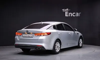 Kia K5 2016, 167772 км, за 3255.84 USD