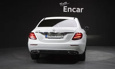 Mercedes-Benz E-Class 2020, 95070 км, за 14431.51 USD