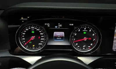 Mercedes-Benz E-Class 2020, 95070 км, за 14431.51 USD - фото 8