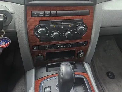 Jeep Cherokee 2007, 58000 км, за 9751.02 USD - фото 9