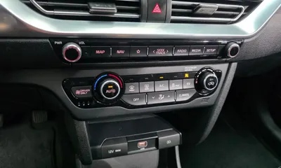 Kia Niro 2022, 62563 км, за 14769.59 USD - фото 16