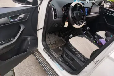 Skoda Karoq 2018, 72300 км, за 7401 USD - фото 16