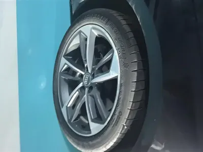 Audi A4L 2021, 74800 км, за 16723.38 USD - фото 6