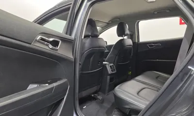 Kia Sportage 2022, 57776 км, за 15725.14 USD - фото 18
