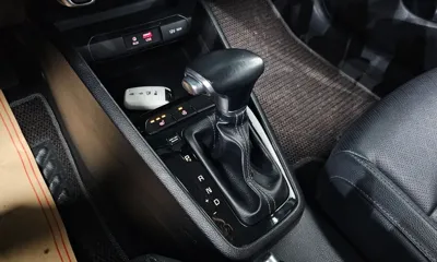 Kia Stonic 2019, 57799 км, за 6291.39 USD - фото 9