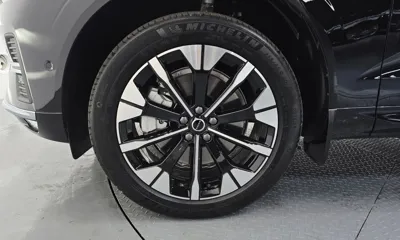 Volvo XC60 2026, 6979 км, за 42912.01 USD