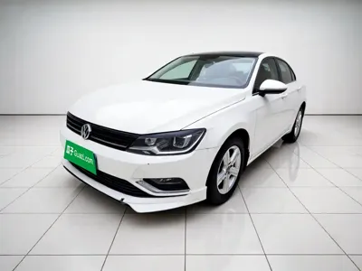 Volkswagen Lamando 2015, 79200 км, за 5473.7 USD