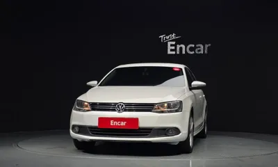 Volkswagen Jetta 2014, 162190 км, за 2048.23 USD