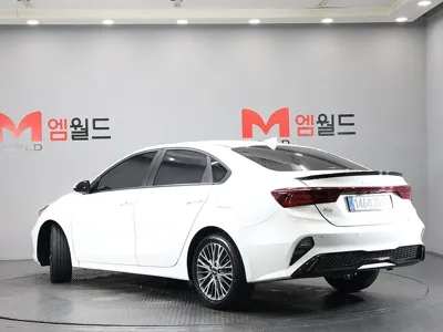 Kia K3 2023, 52900 км, за 10437.18 USD