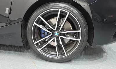BMW Z4 2025, 6479 км, за 39713.8 USD - фото 21