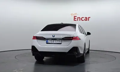 BMW 5-Series 2026, 4096 км, за 44886.02 USD