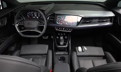 Audi Q4 e-tron 2025, 15963 км, за 32443.01 USD - фото 7