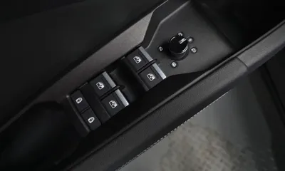 Audi Q4 e-tron 2025, 15963 км, за 32443.01 USD - фото 29