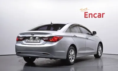 Hyundai Sonata 2012, 178045 км, за 2535.27 USD