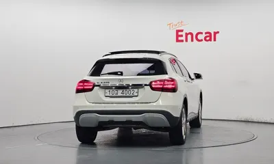Mercedes-Benz GLA-Class 2018, 114109 км, за 7811.47 USD