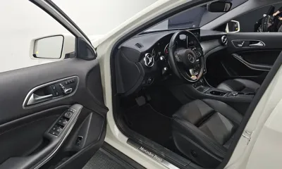 Mercedes-Benz GLA-Class 2018, 114109 км, за 7811.47 USD - фото 11