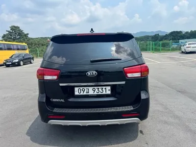 Kia Canival 2018, 58140 км, за 10401.09 USD - фото 4