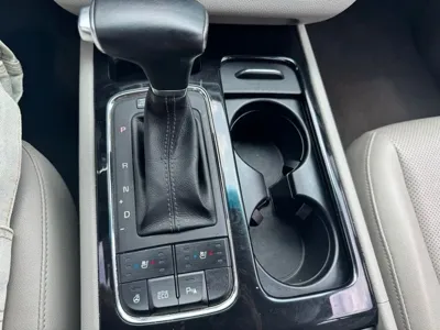 Kia Canival 2018, 58140 км, за 10401.09 USD - фото 9