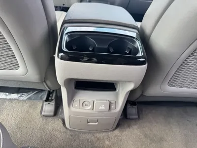 Kia Canival 2018, 58140 км, за 10401.09 USD - фото 17