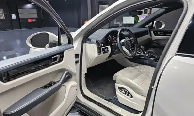 Porsche Cayenne 2021, 51866 км, за 64329.79 USD - фото 11