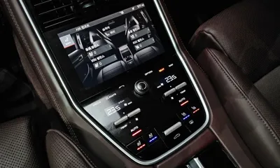 Porsche Panamera 2020, 88767 км, за 48783.55 USD - фото 10