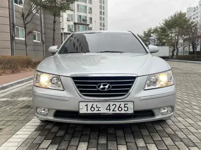 Hyundai Sonata 2009, 130000 км, за 1888.39 USD