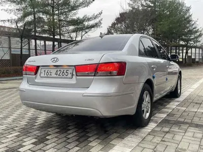 Hyundai Sonata 2009, 130000 км, за 1888.39 USD