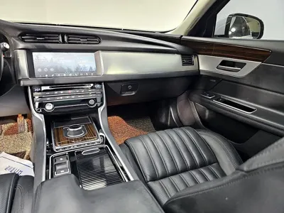 Jaguar XF 2017, 117971 км, за 4543.98 USD - фото 10