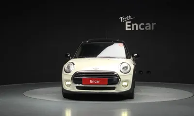 MINI Cooper 2015, 61205 км, за 5386.23 USD
