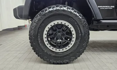 Jeep Wrangler 2017, 39872 км, за 26230.59 USD