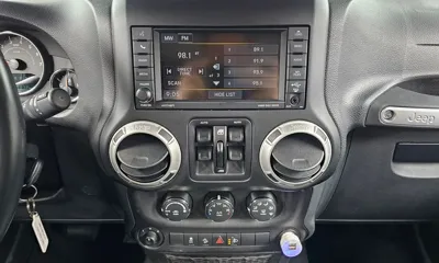 Jeep Wrangler 2017, 39872 км, за 26230.59 USD - фото 16