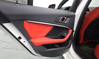 BMW 1-Series 2021, 95824 км, за 15562.93 USD - фото 25