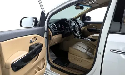 Kia Canival 2016, 170855 км, за 5382.7 USD - фото 10