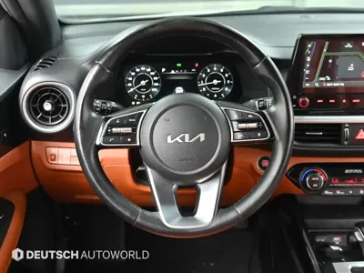 Kia K3 2022, 130938 км, за 9977.68 USD - фото 13
