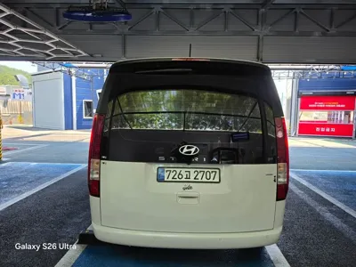 Hyundai Staria