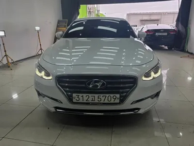 Hyundai Grandeur 2018, 160814 км, за 6049.97 USD