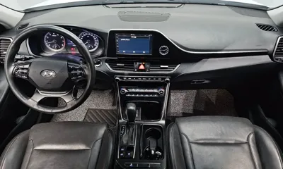 Hyundai Grandeur 2018, 160814 км, за 6045.63 USD - фото 7