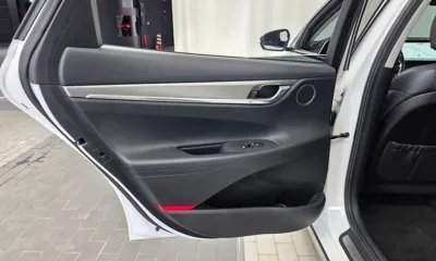 Hyundai Grandeur 2020, 97688 км, за 12750.47 USD - фото 25