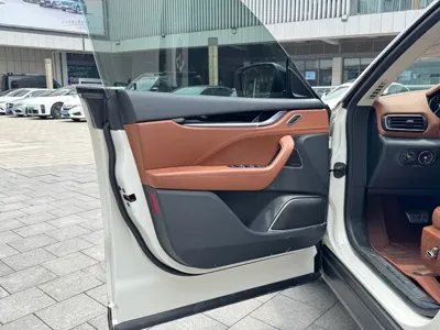 Maserati Levante 2021, 98000 км, за 39566.63 USD - фото 6
