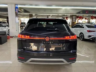 Volkswagen Tayron 2022, 34000 км, за 26456.23 USD